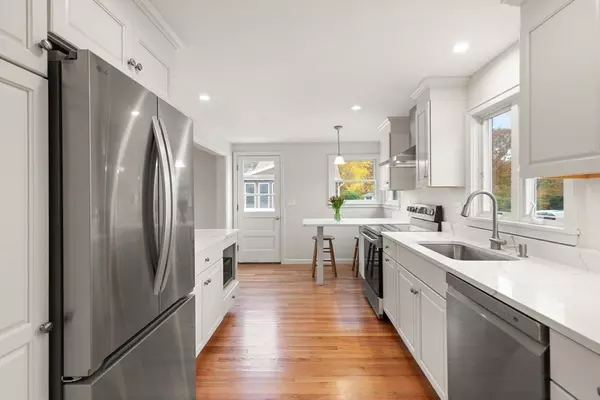 Beverly, MA 01915,10 Butterworth Rd