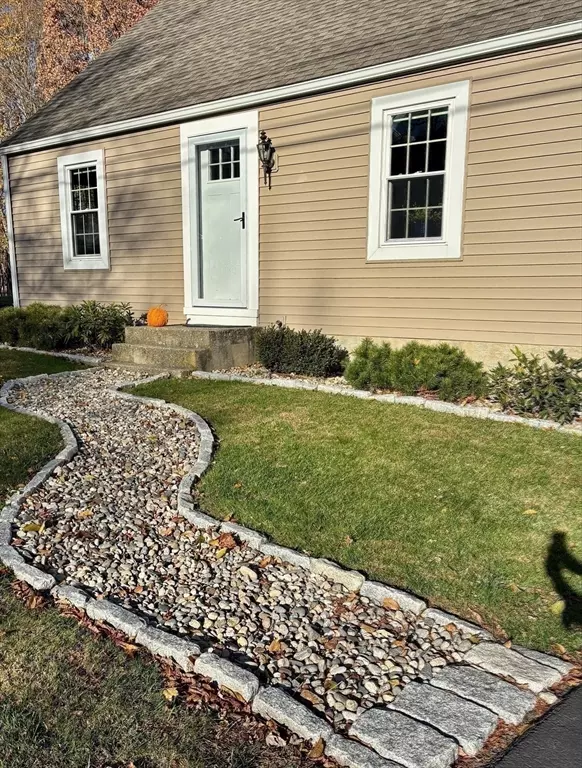 Rutland, MA 01543,21 Highland Park Road