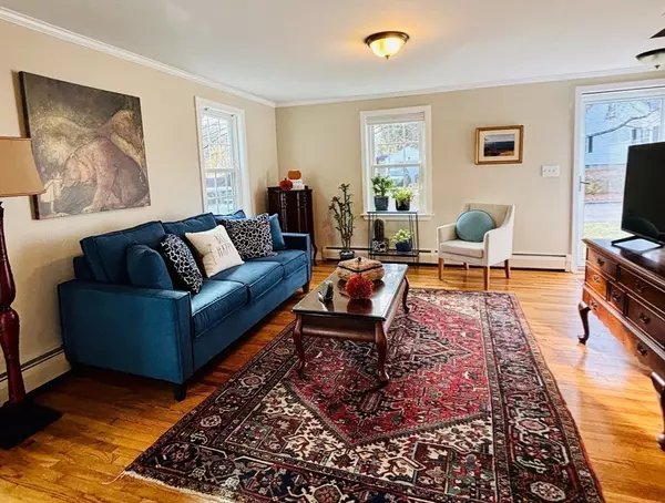 Rutland, MA 01543,21 Highland Park Road