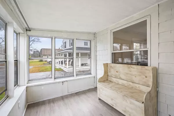 Oxford, MA 01540,138 Main Street