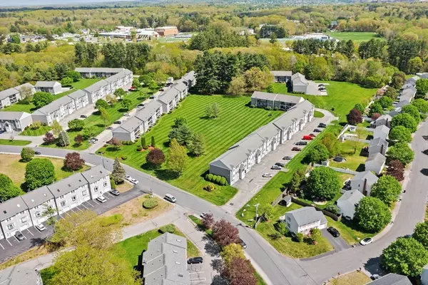 Dracut, MA 01826,94 Tennis Plaza Rd #10