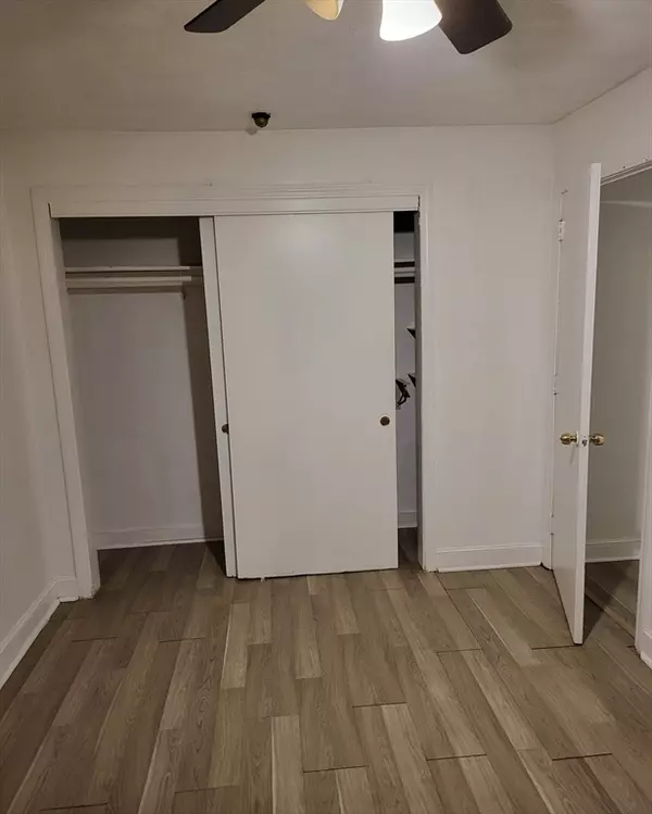 North Andover, MA 01845,1 Walker Road ##01