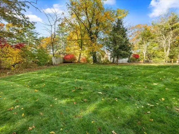 Duxbury, MA 02332,44 Soule Ave