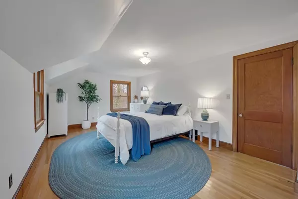 Groton, MA 01450,37 Pepperell Rd