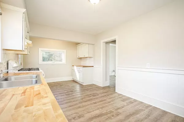 Wilbraham, MA 01095,89-91 Stony Hill Road