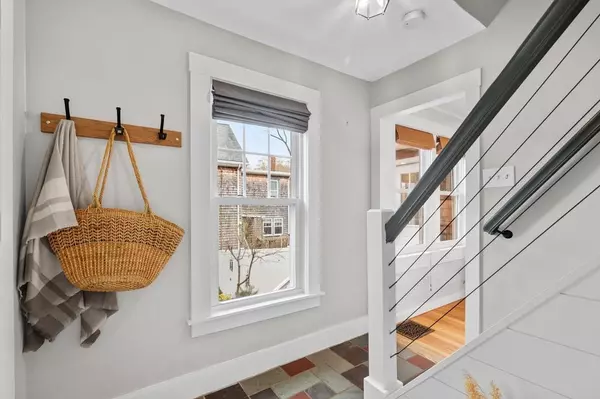 Amesbury, MA 01913,18 E Greenwood