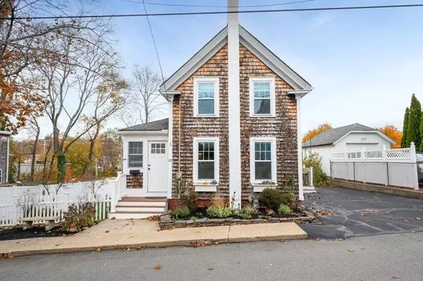 Amesbury, MA 01913,18 E Greenwood