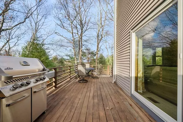 Maynard, MA 01754,5 Oak Ridge Dr #7