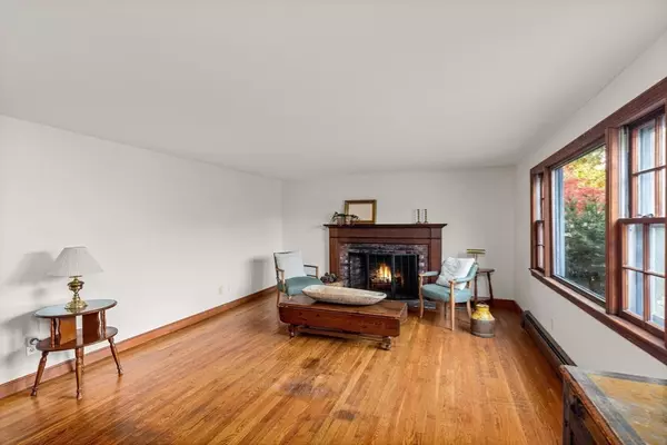 Kingston, MA 02364,12 Rome Ave