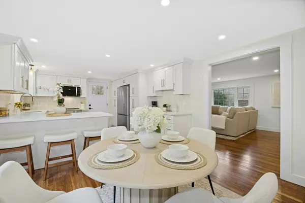 Hanover, MA 02339,8 Old Farm Road