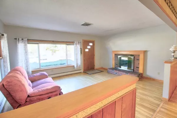 Fitchburg, MA 01420,36 Miles St