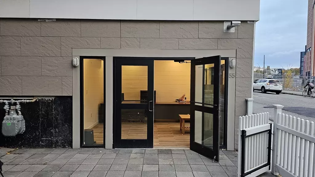 70 Prospect St #2, Somerville, MA 02143