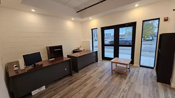 Somerville, MA 02143,70 Prospect St #2