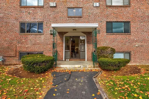 Framingham, MA 01701,81 Nicholas Rd #B