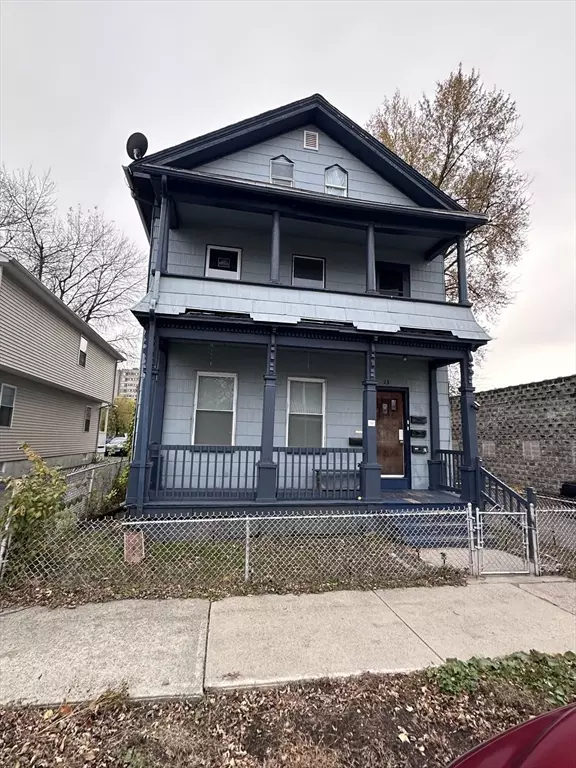 Springfield, MA 01107,13 Ringgold St