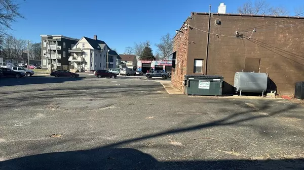 Springfield, MA 01108,288 Allen St