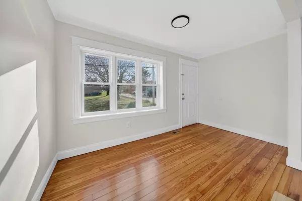 Fall River, MA 02721,228 Dickinson St