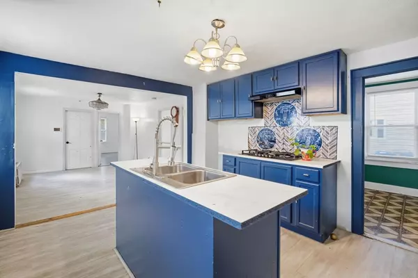 Springfield, MA 01105,53 Fremont Street