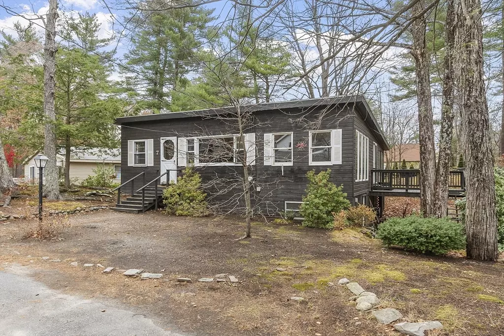 Lunenburg, MA 01462,7 Hickory Ln