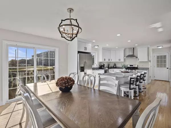 Fall River, MA 02724,909 Dwelly St