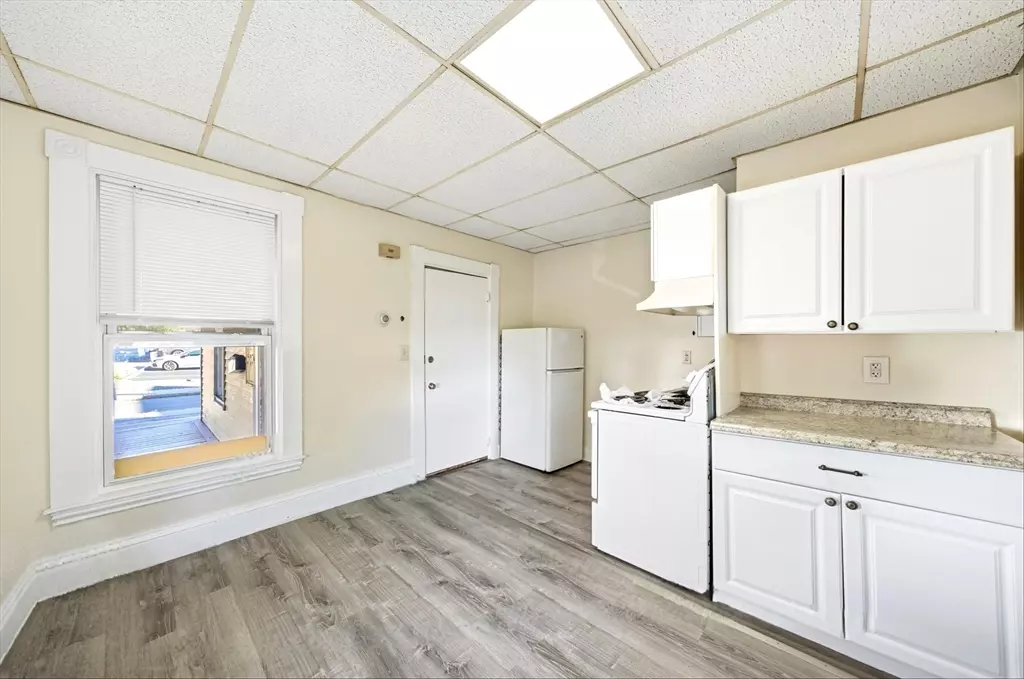 Melrose, MA 02176,48 Waverly St #5