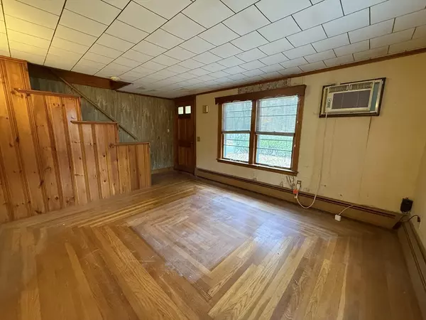 Tewksbury, MA 01876,11 Park Ave