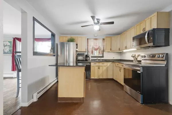 Ashland, MA 01721,25 Prospect St