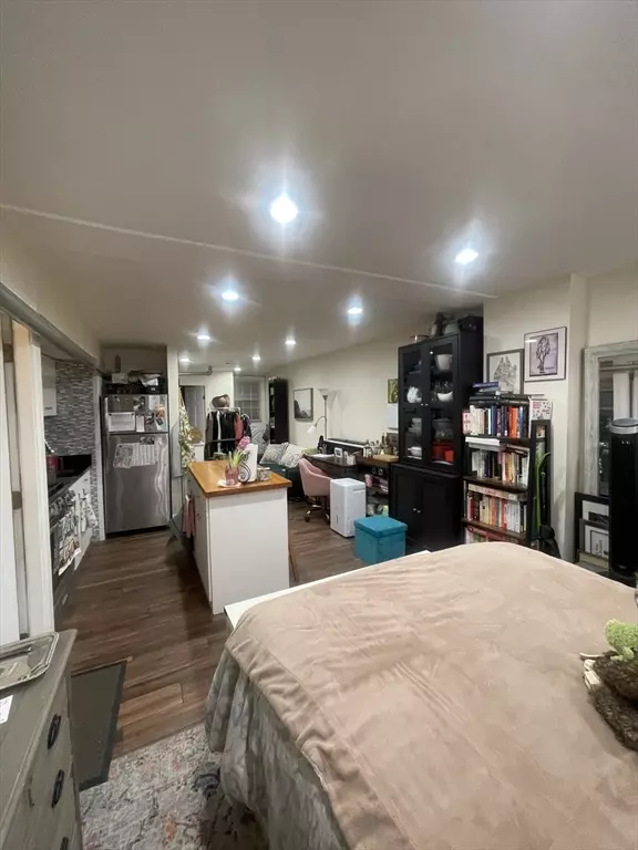 Boston, MA 02114,39 Anderson St #1