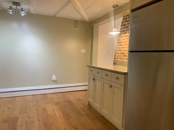 Boston, MA 02129,10 Salem St. Ave #2