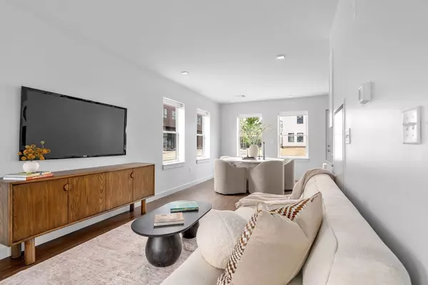 Natick, MA 01760,4B Lincoln St #4B