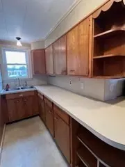 Leominster, MA 01543,15-19 Elm Street