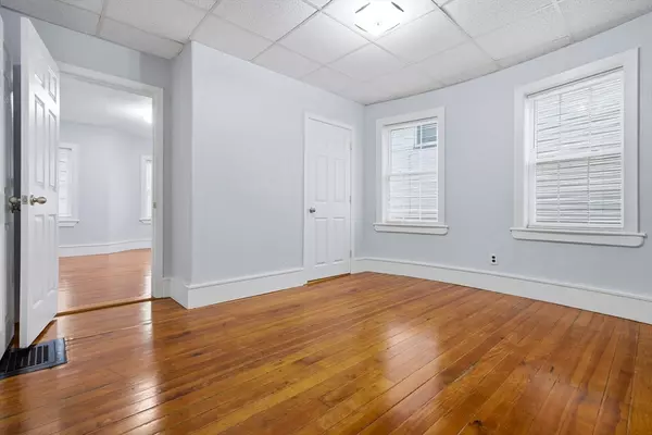 Malden, MA 02148,42-46 Wyeth St #1