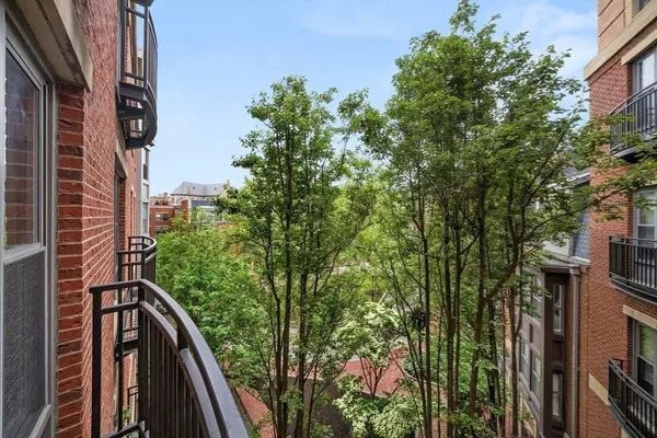 Boston, MA 02118,519 Harrison Ave #D421