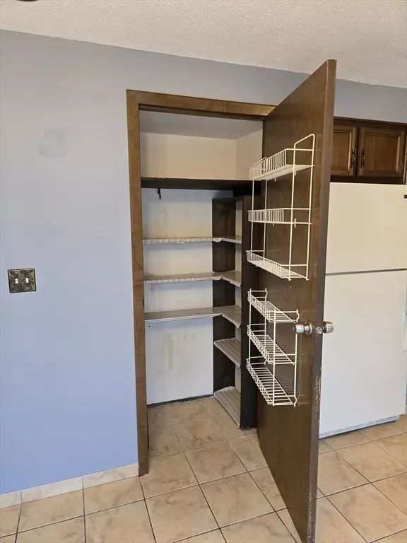 Granby, MA 01033,17 Granby Heights #17