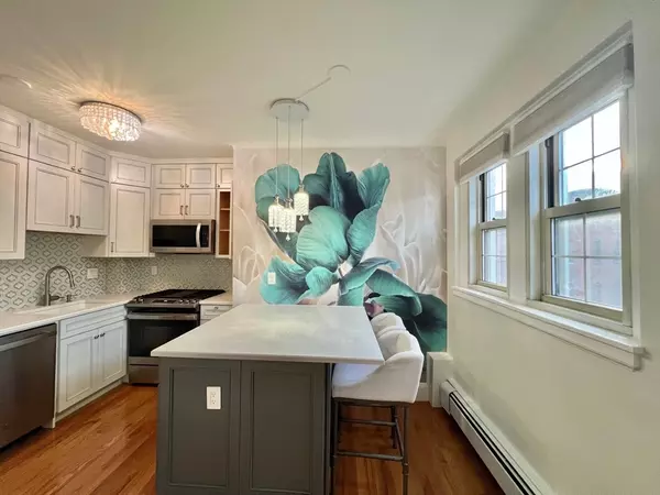 Brookline, MA 02446,1454 Beacon #744