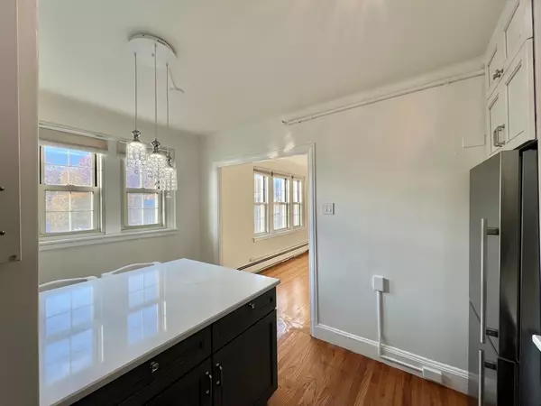 Brookline, MA 02446,1454 Beacon #744