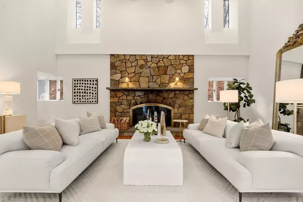 Westwood, MA 02090,151 Arcadia Rd