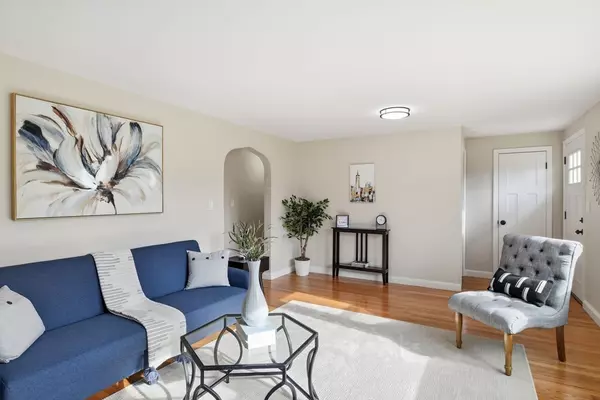 West Springfield, MA 01089,61 Clarence St