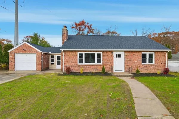 61 Clarence St, West Springfield, MA 01089