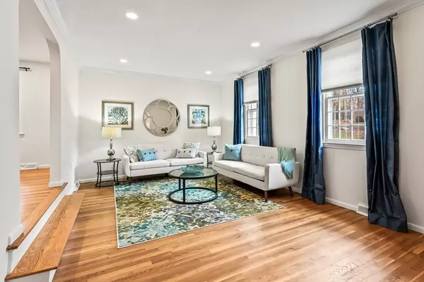 10 Foothill Rd, Framingham, MA 01702