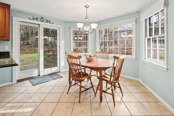 Framingham, MA 01702,10 Foothill Rd