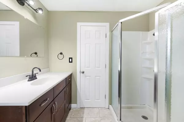 Fall River, MA 02723,23 Lexington St