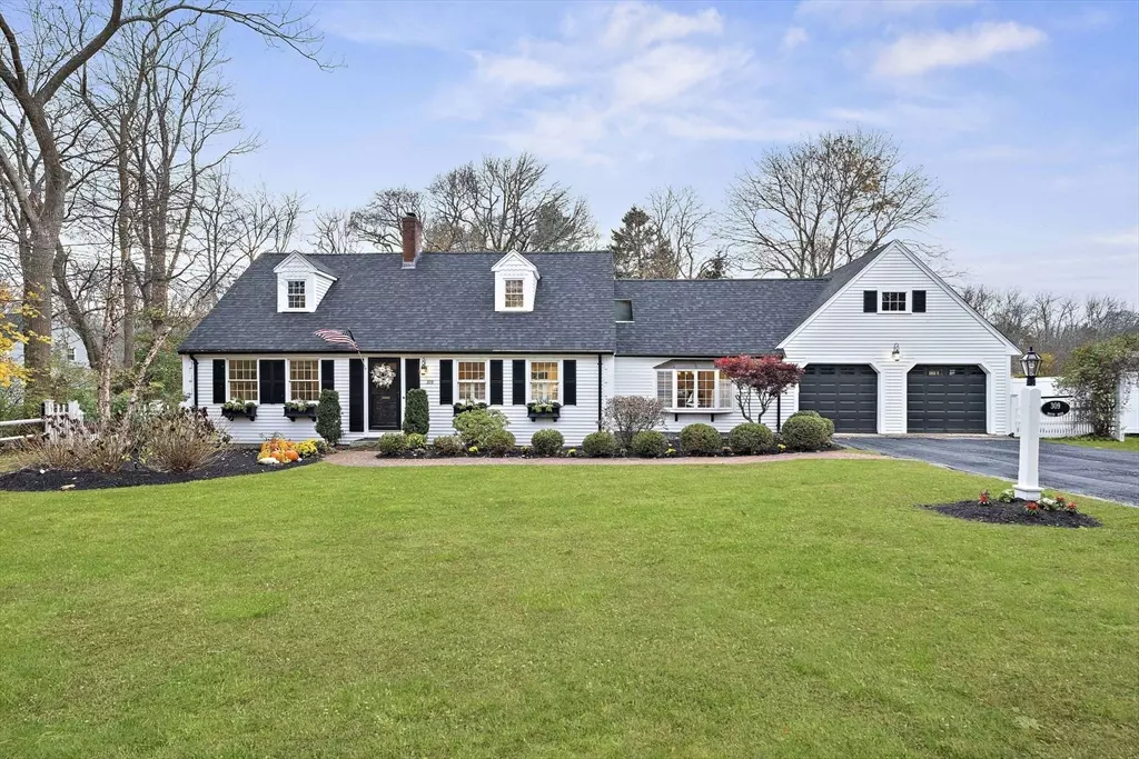 Cohasset, MA 02025,309 S Main St