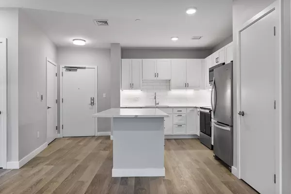 Woburn, MA 01801,59 Mill Street #111