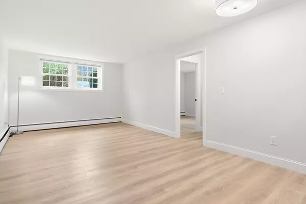 Danvers, MA 01923,37 Holten St #2