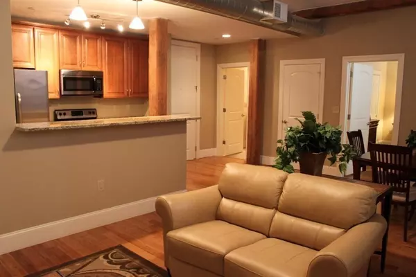 Worcester, MA 01608,64 Beacon  Street #C-105