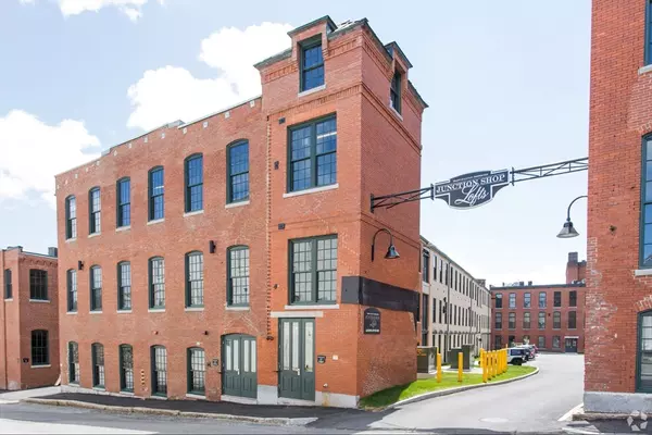 64 Beacon Street #C-105, Worcester, MA 01608