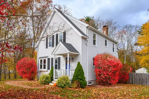 67 School St, Hanover, MA 02339