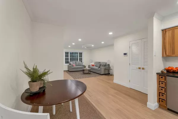 Exeter, NH 03833,50 Brookside Drive #O3