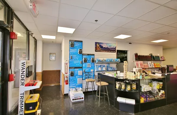 Peabody, MA 01960,82 Newbury Street